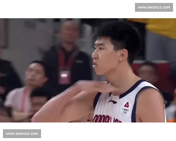 广州龙狮队对阵辽宁激战正酣 谁能在关键时刻掌控比赛节奏 广州龙狮队对阵辽宁激战正酣 谁能在关键时刻掌控比赛节奏
